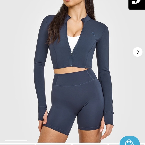 Timeless Crop Jacket - Picture 3 of 3